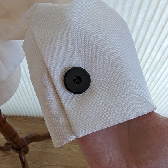 SOLD Vintage White Silk Gray Collar Carlisle Blazer Rose Cutout Sz 6 Lined - Picture 8 of 14